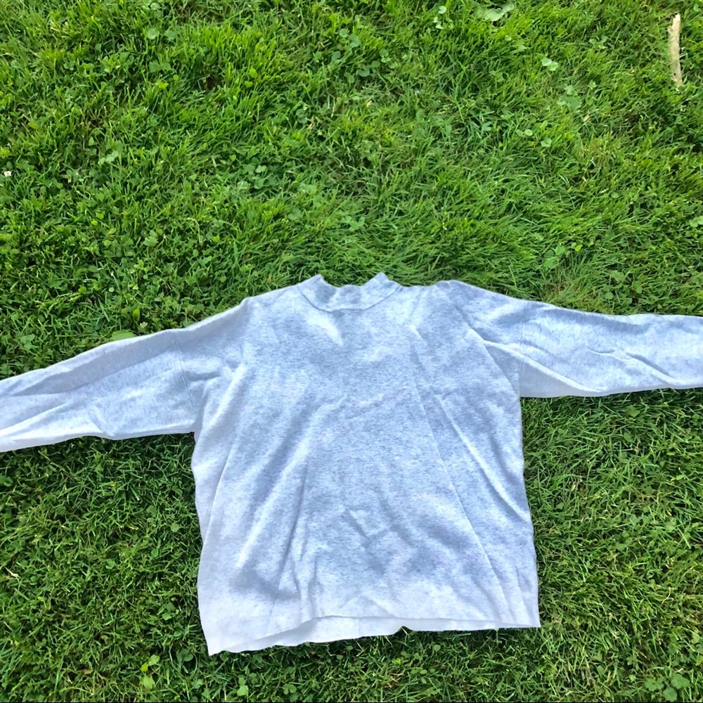 🌻GREY SWEATER🌻